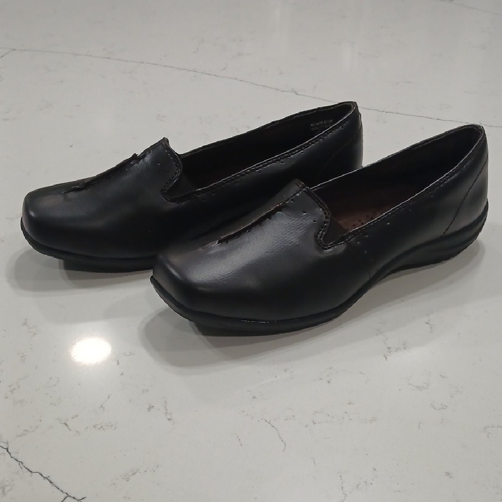 Easy Street Black Flats Comfortable Loafers